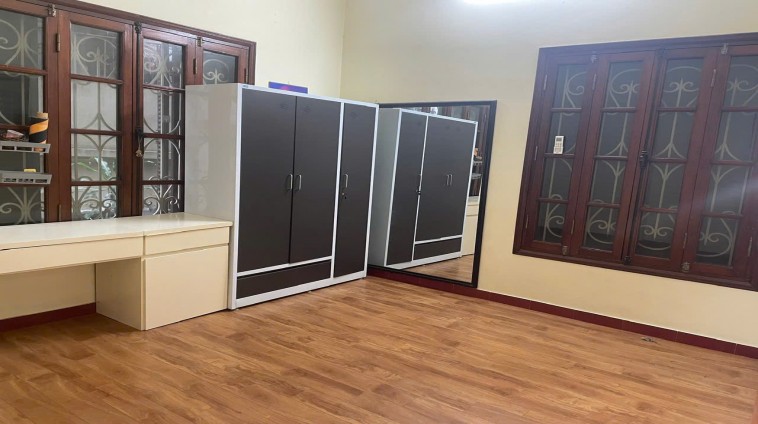 Cho thuê Ở HỘ GĐ nhà ngõ Hai Bà Trưng, Hoàn Kiếm, DT 45m2, 3,5T giá 17tr